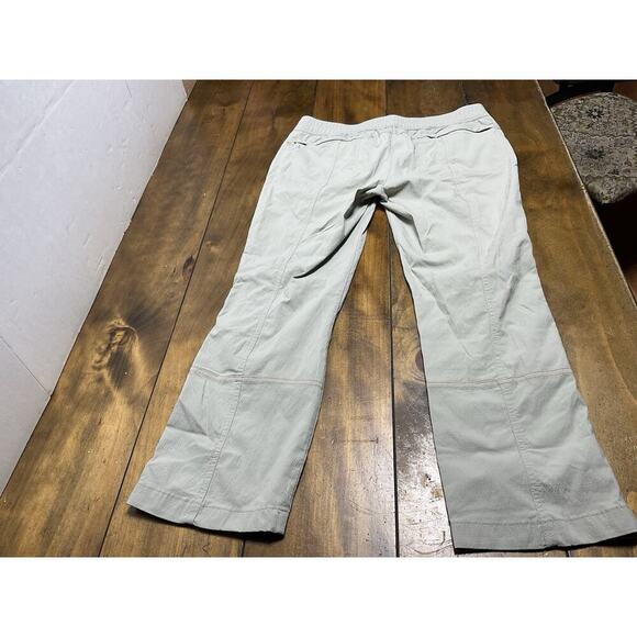 Orvis Insect Shield Repellent Cropped Women’s Size 8 Beige Tech Stretch Pants - Picture 2 of 10